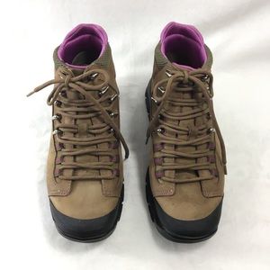 COLE HAAN NIKE AIR Waterproof Hiking Boots. Sz 5.5